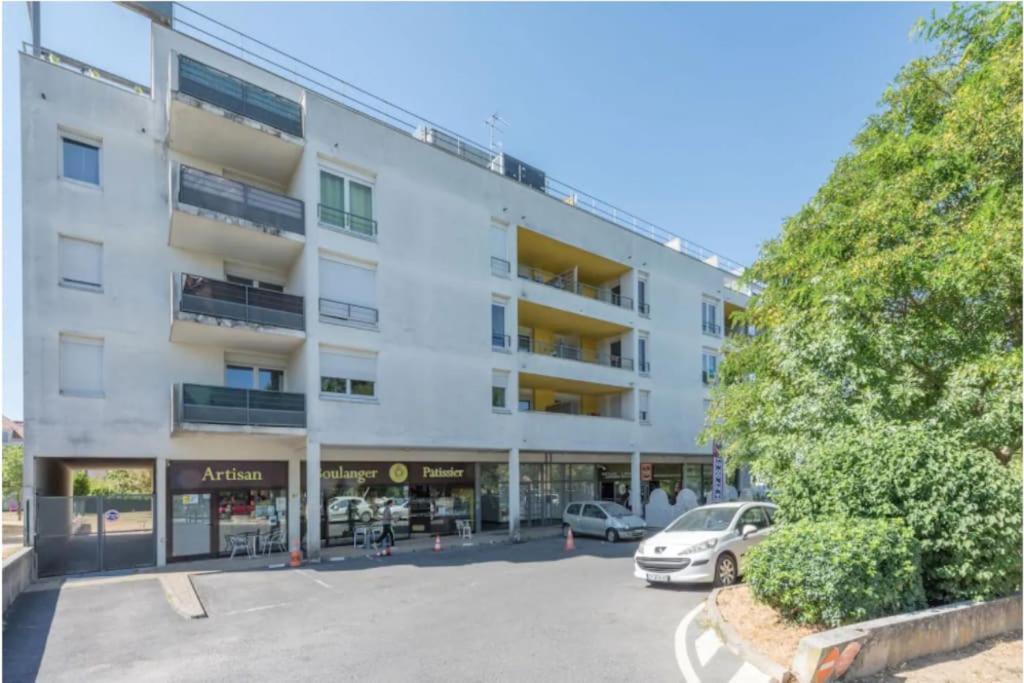 Les Frenes Near Disneyland Bmyguest Appartement Montévrain Buitenkant foto